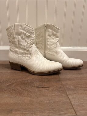White Textured Western Ankle Boots - Women's